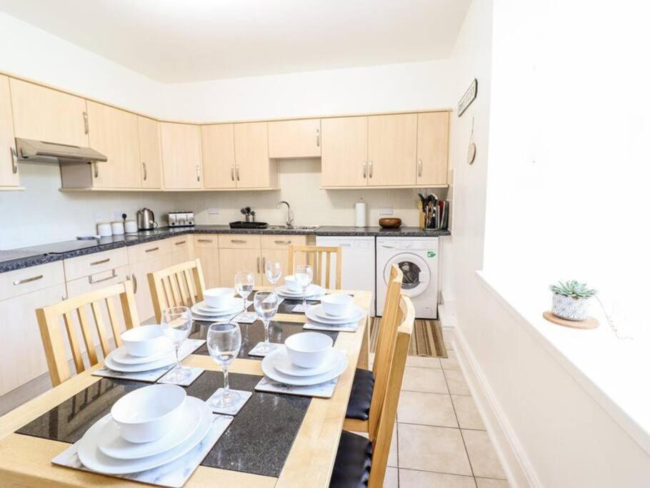 Harlech/Huge Three Bedroom/Best Location Llanbedr  Dış mekan fotoğraf